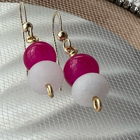 Bright Pink White & Gold Beaded Earrings - Picture 5 of 12